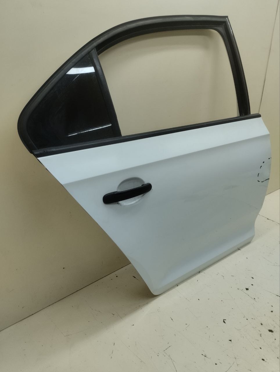 Дверь задняя правая Skoda Rapid 2012-2020 Дверь задняя правая Skoda Rapid 2012-2020