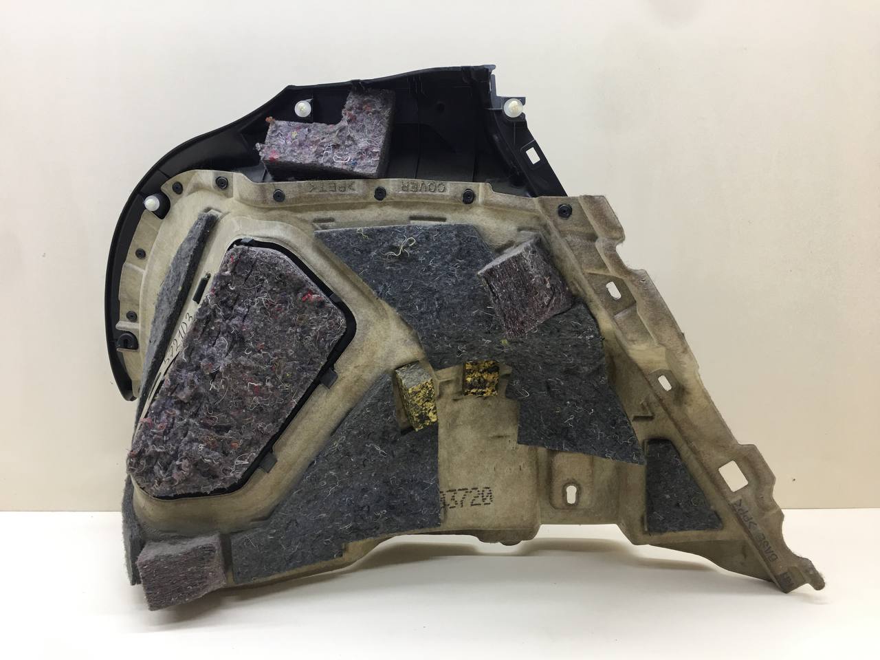 Обшивка багажника Toyota Auris (E150) 2006-2012