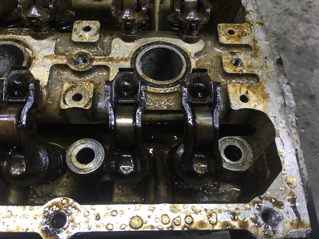 Головка блока цилиндров Skoda Rapid 2012-2020