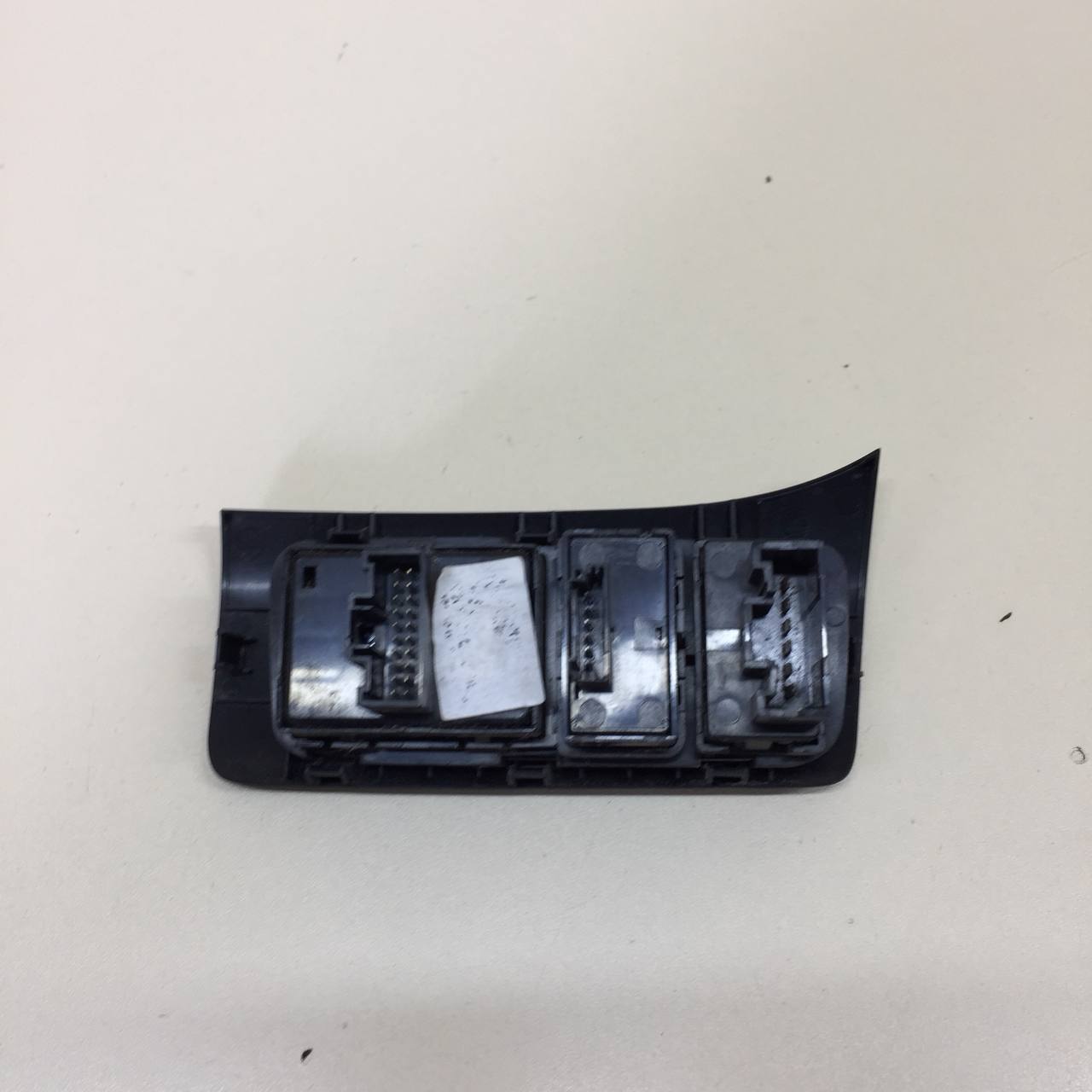 Блок кнопок Kia Optima 3 (TF) 2010-2015 Блок кнопок Kia Optima 3 (TF) 2010-2015