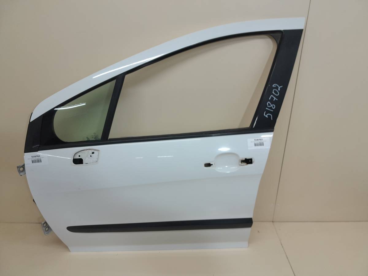 Дверь передняя левая Peugeot 308 2007>