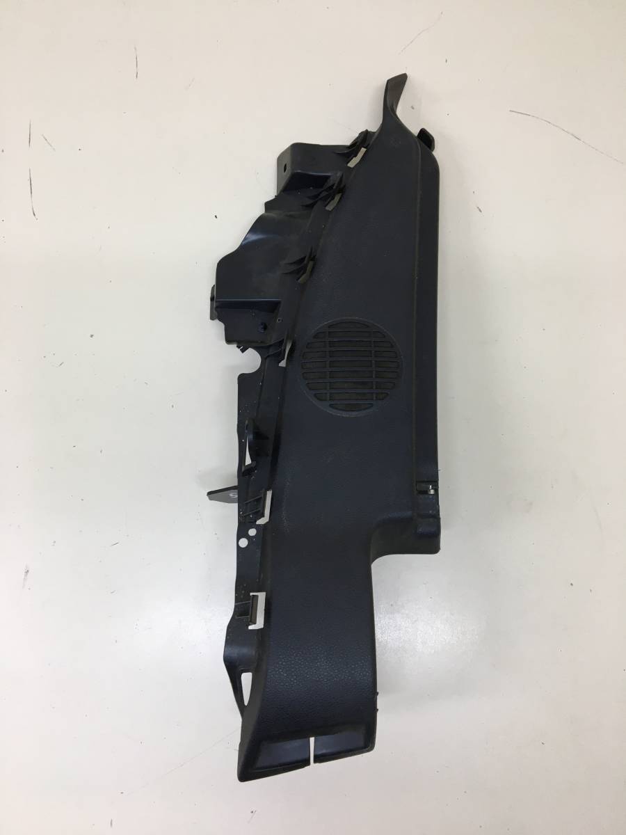 Держатель задней полки BMW 1-series E87/E81 2004-2011