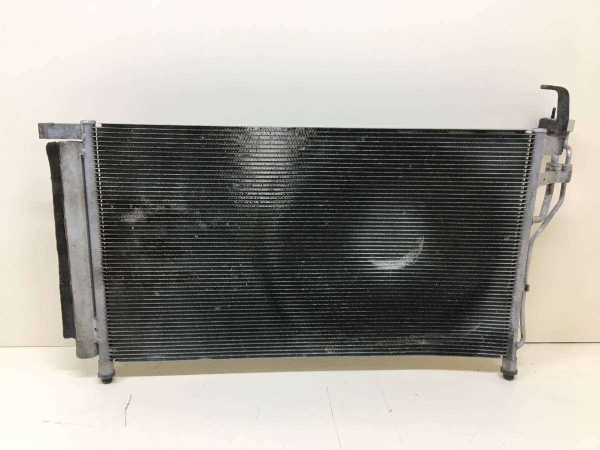 Радиатор кондиционера (конденсер) Hyundai Starex H1/Grand Starex 2007>