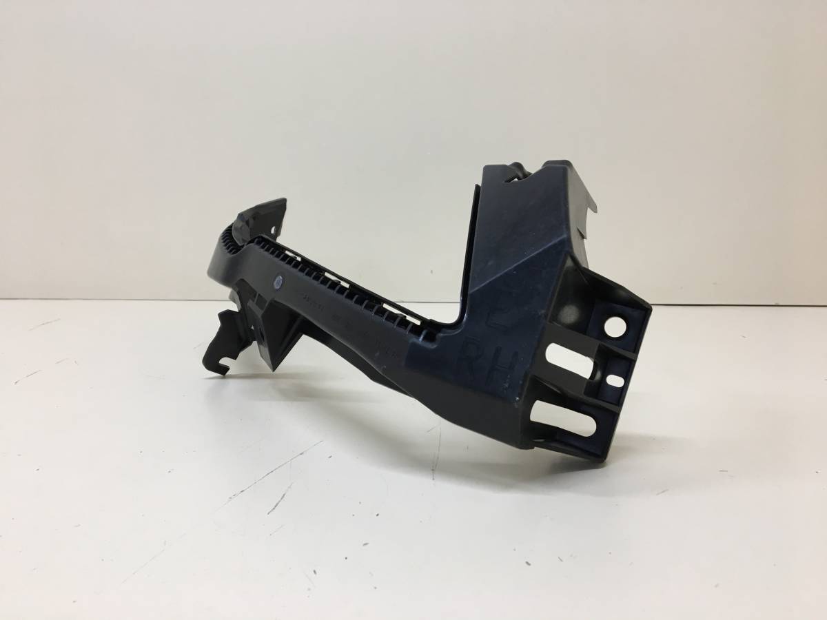 Кронштейн переднего бампера правый Subaru Legacy Outback (B14) 2010-2014