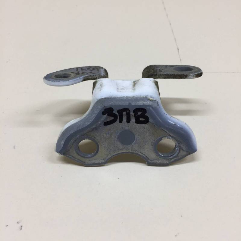 Петля двери задней правой верхняя Toyota Corolla E150 2006-2013 Петля двери задней правой верхняя Toyota Corolla E150 2006-2013