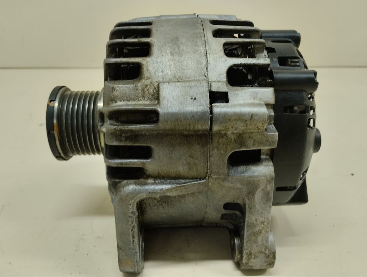 Генератор Renault Duster (HSA, HSM) 2012> Генератор Renault Duster (HSA, HSM) 2012>
