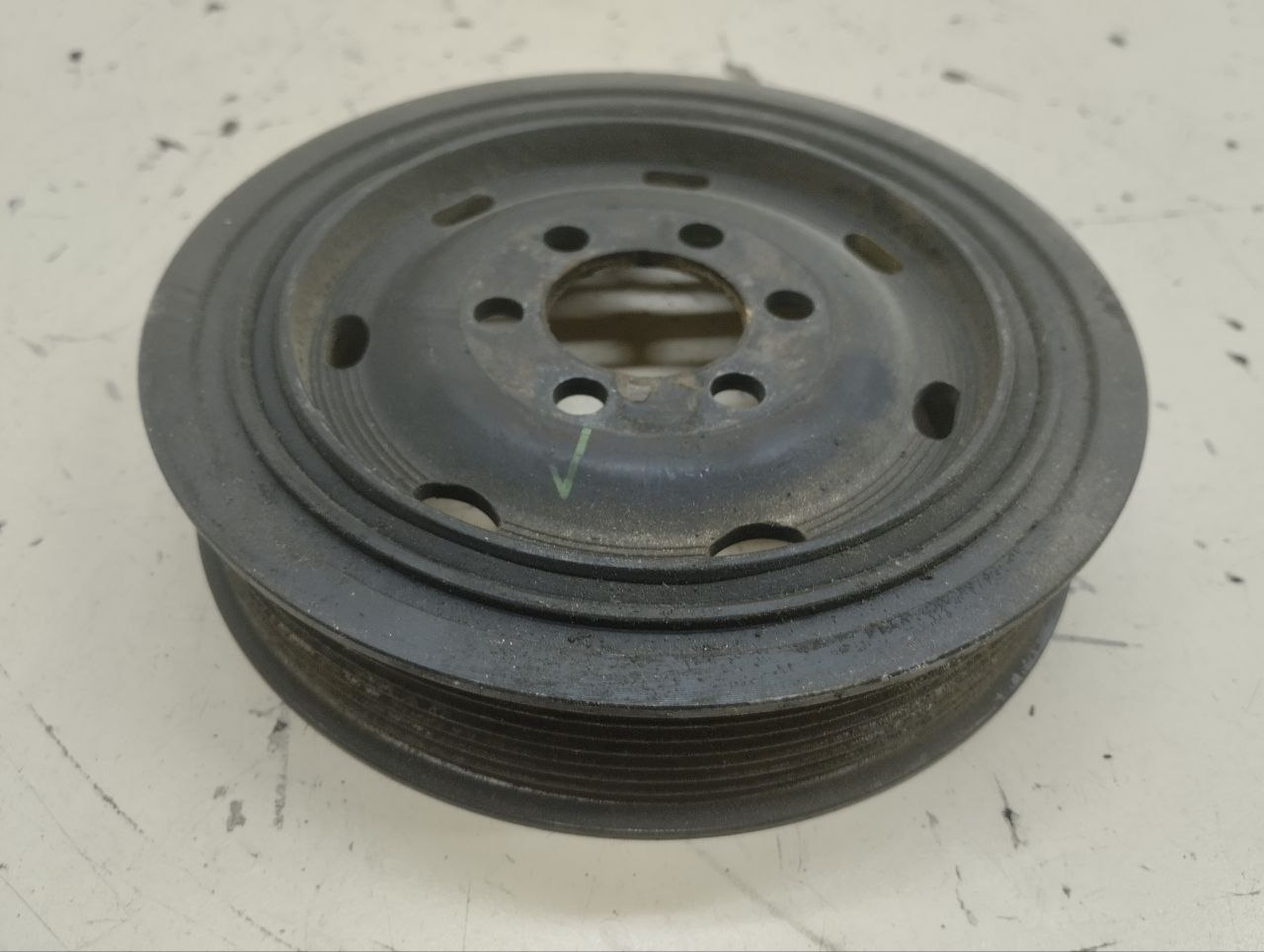 Шкив коленвала Land Rover Discovery 3 (L319) 2004-2009 Шкив коленвала Land Rover Discovery 3 (L319) 2004-2009