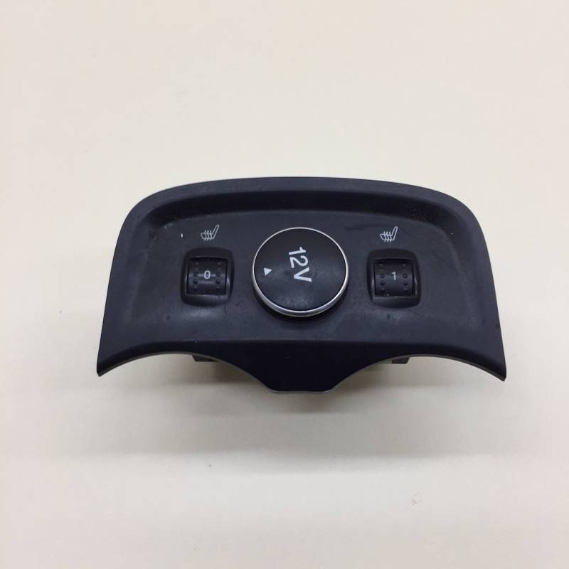 Кнопка обогрева сидений Ford Focus 3 2011>