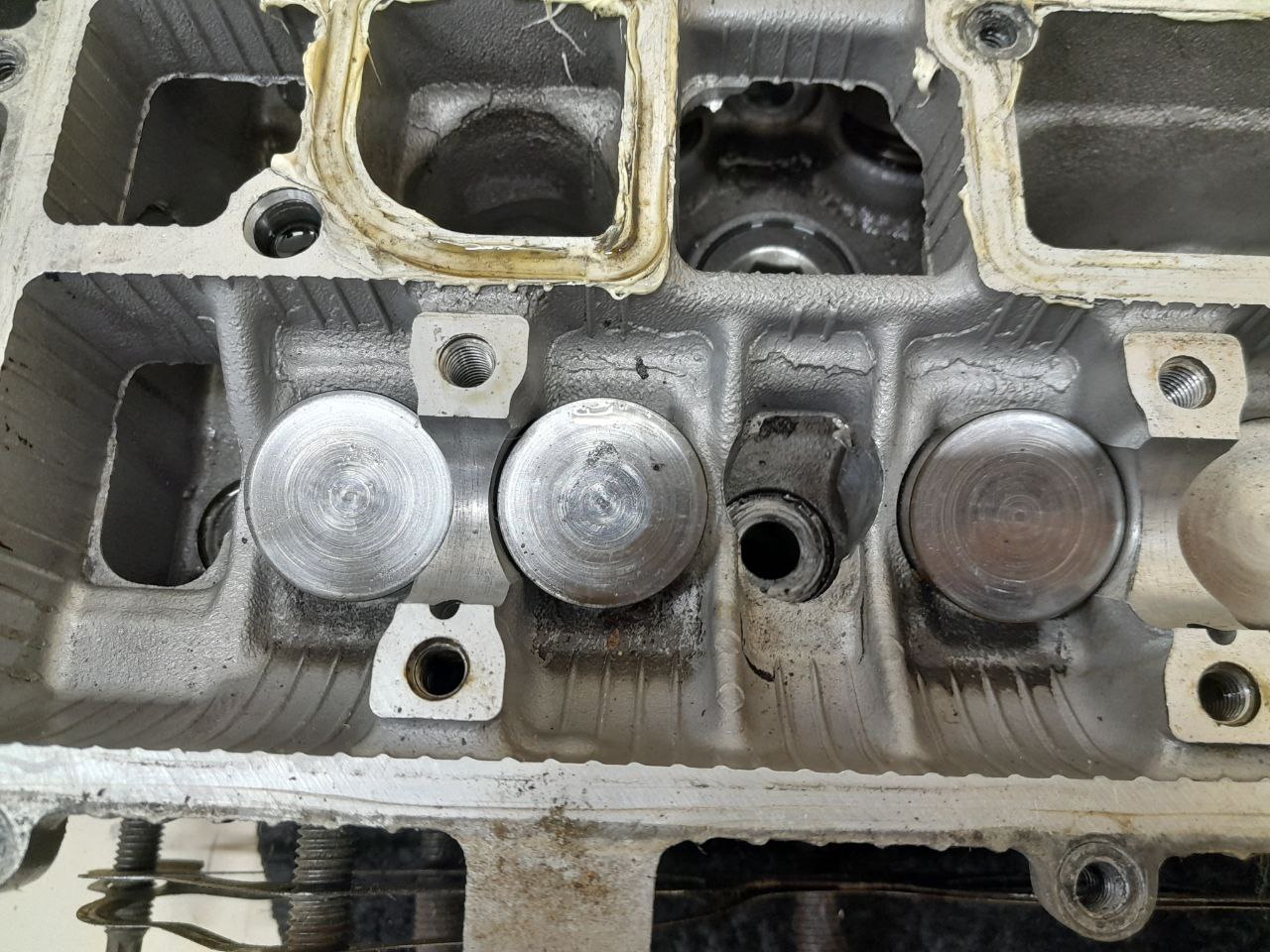 Головка блока цилиндров Mazda Mazda 3 (BK) 2002-2009 Головка блока цилиндров Mazda Mazda 3 (BK) 2002-2009