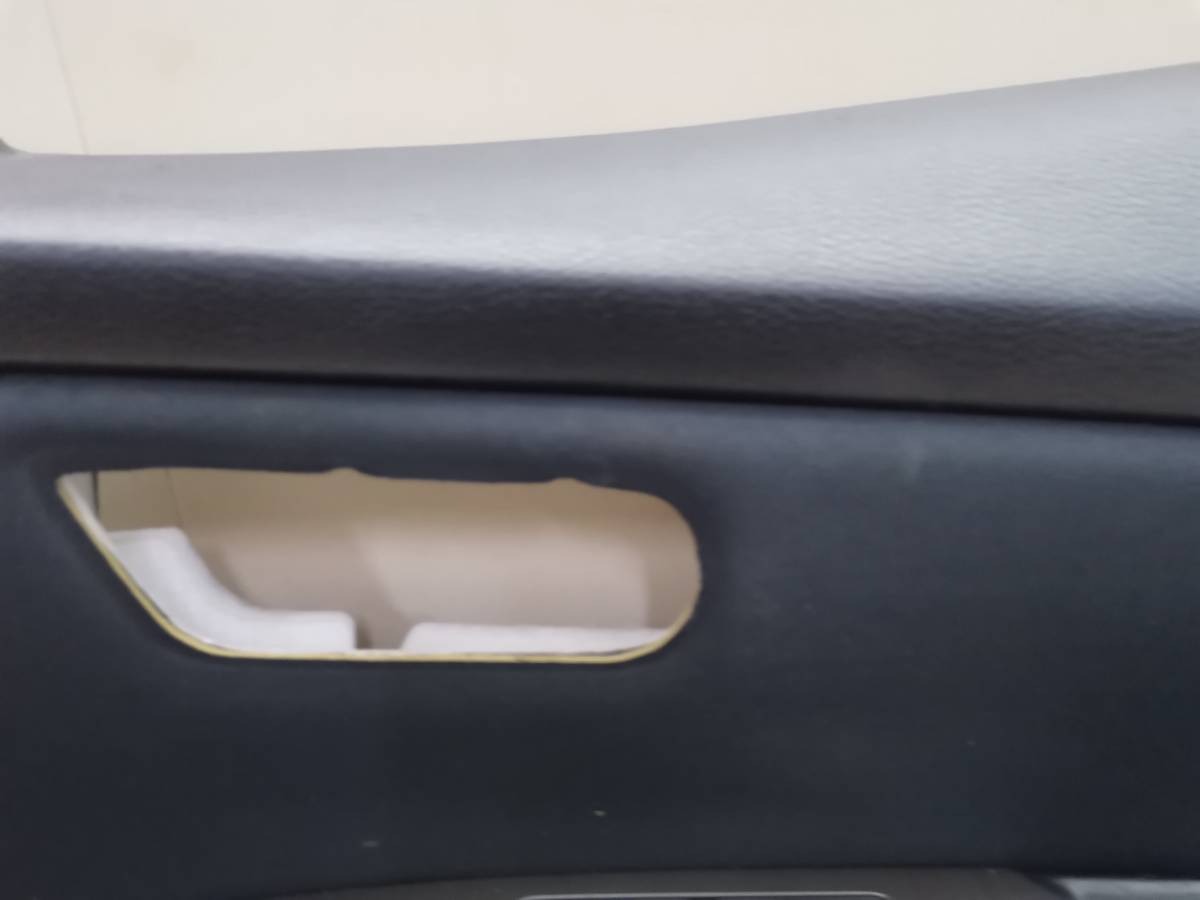 Обшивка двери передней правой Mazda Mazda 6 (GH) 2007-2012