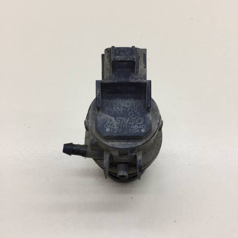 Насос омывателя Toyota Rav 4 (A30) 2006-2013 Насос омывателя Toyota Rav 4 (A30) 2006-2013