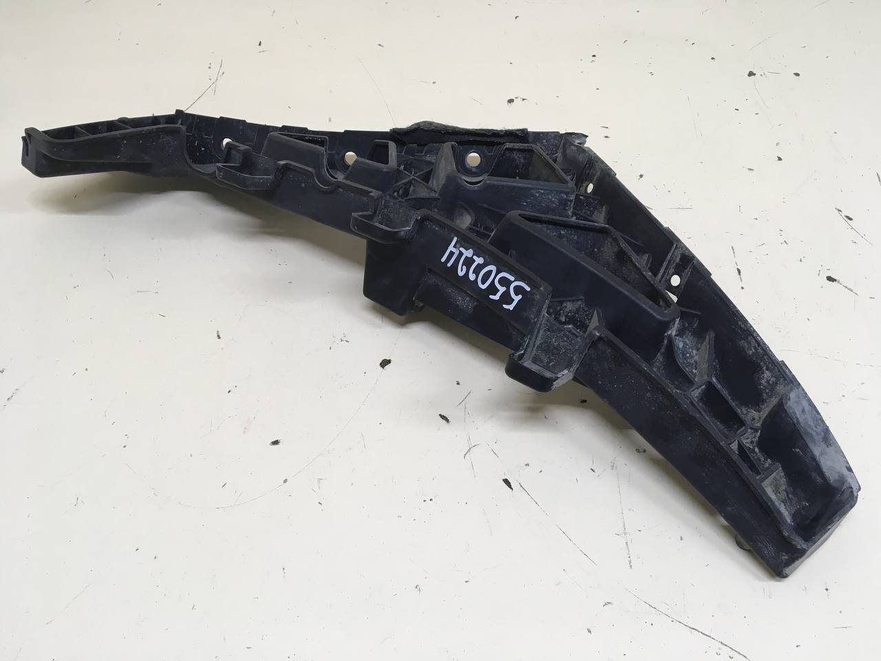 Кронштейн заднего бампера правый Jaguar XE (760) 2014-2021
