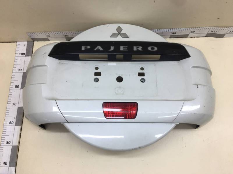Накладка крышки багажника Mitsubishi Pajero/Montero 4 (V8, V9) 2007>