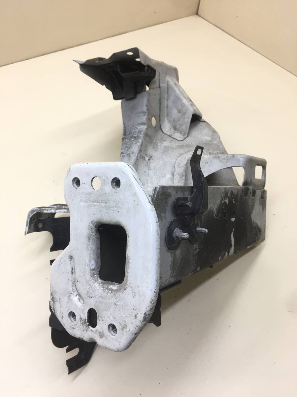 Кузовной элемент Volkswagen Passat B6 2005-2010 Кузовной элемент Volkswagen Passat B6 2005-2010