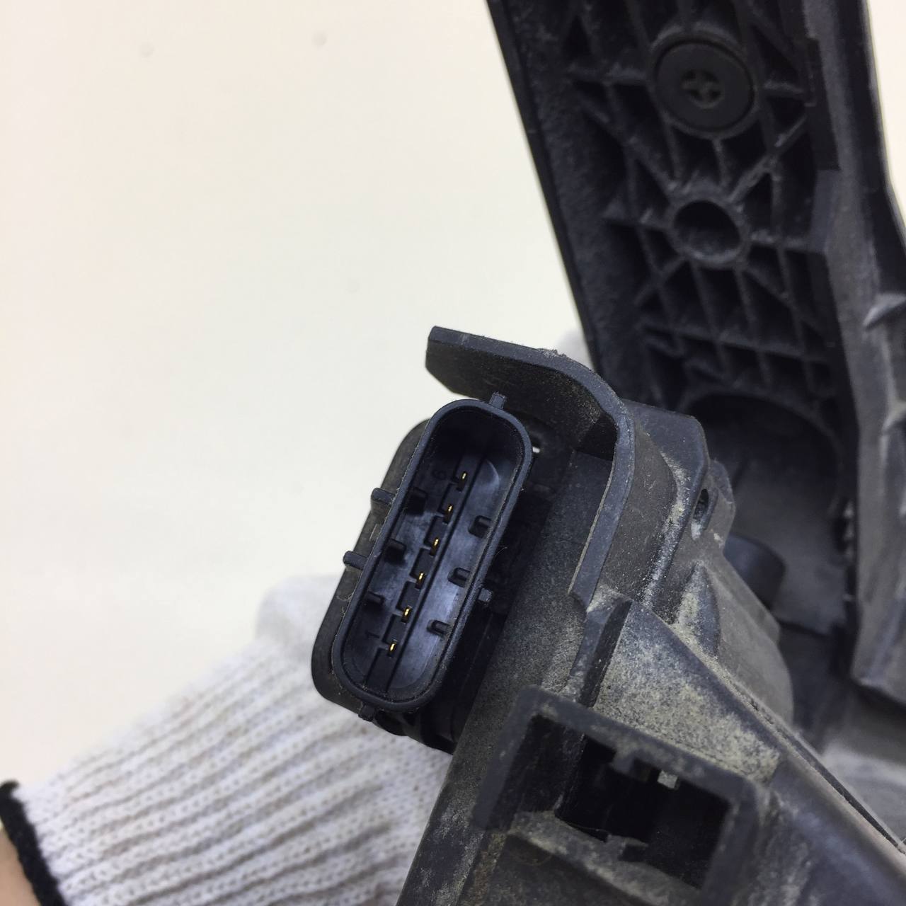 Педаль газа Volkswagen Passat B7 2011-2015 Педаль газа Volkswagen Passat B7 2011-2015