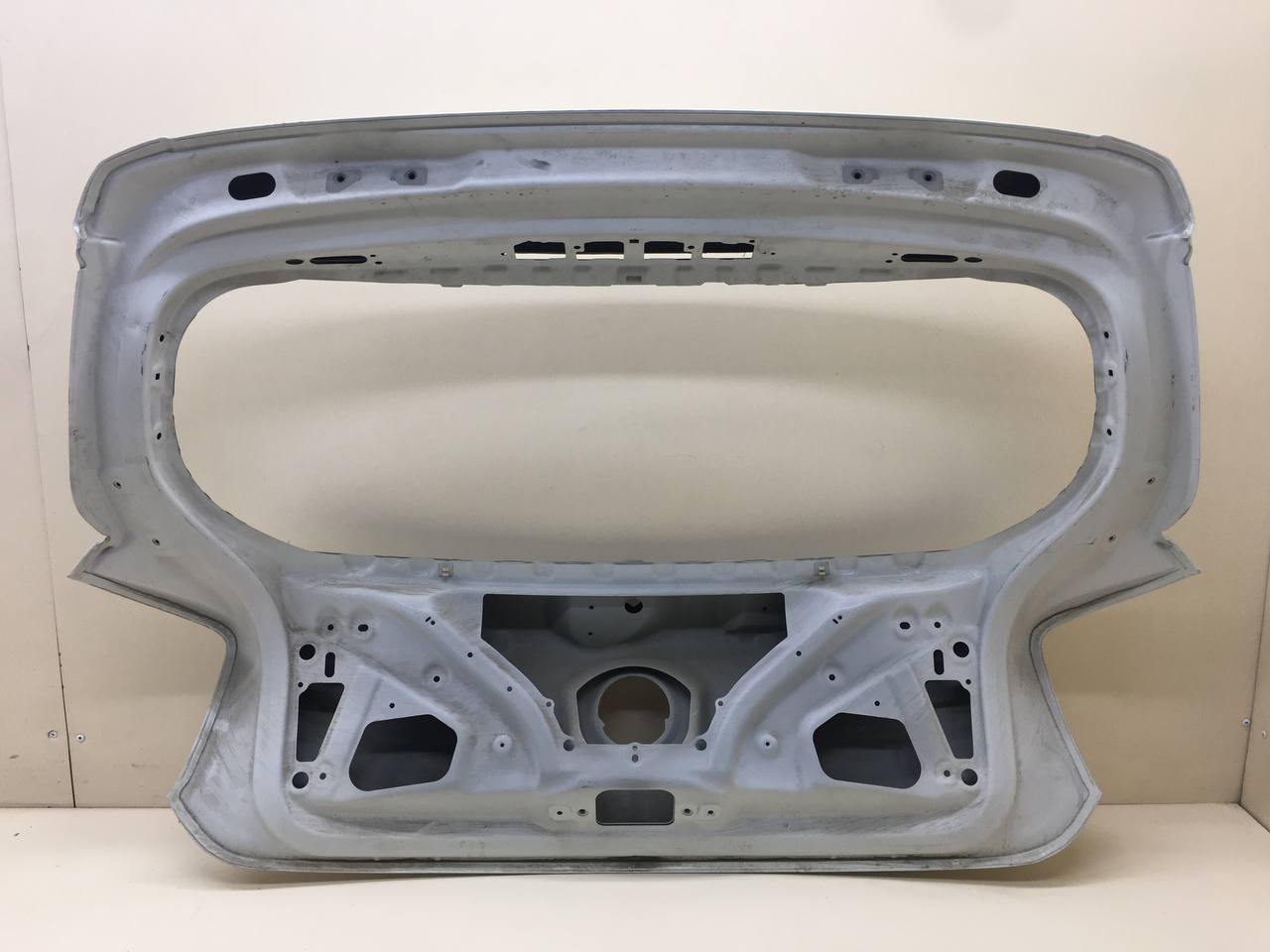 Дверь багажника BMW 1-series F20/F21 2011>