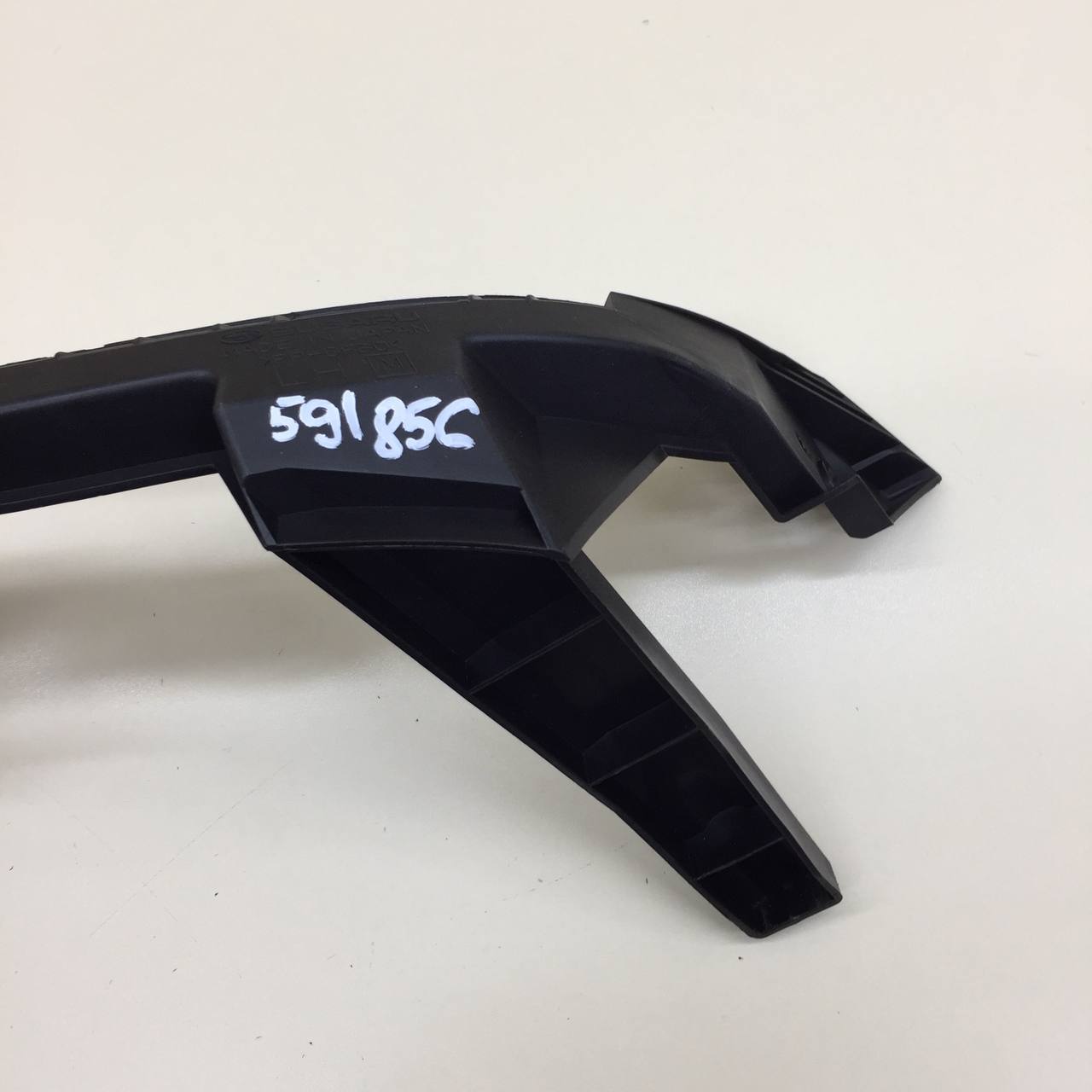 Кронштейн переднего бампера левый Subaru Impreza (GJ/G13) 2011-2014