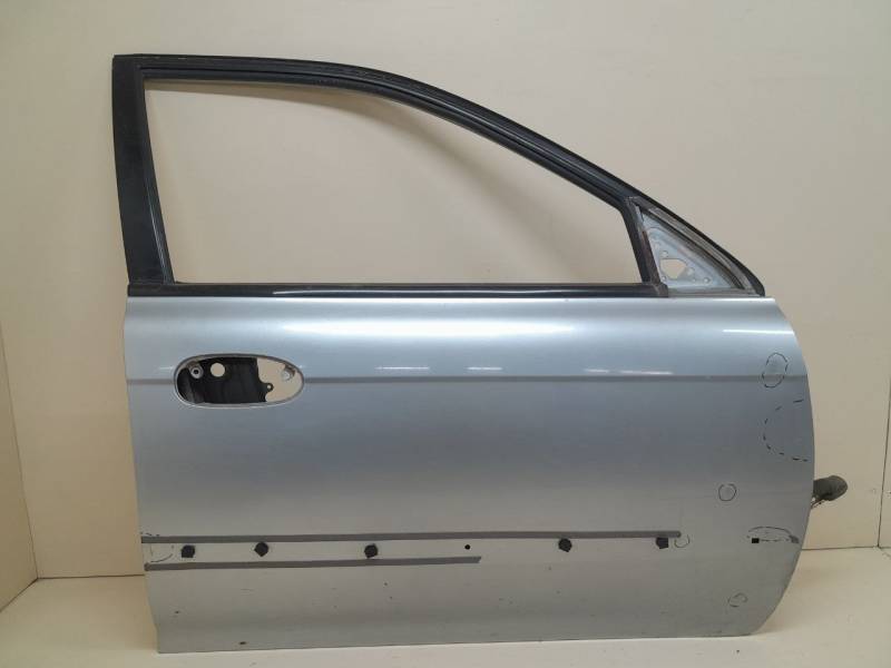 Дверь передняя правая Kia Sephia 2001-2004 Дверь передняя правая Kia Sephia 2001-2004