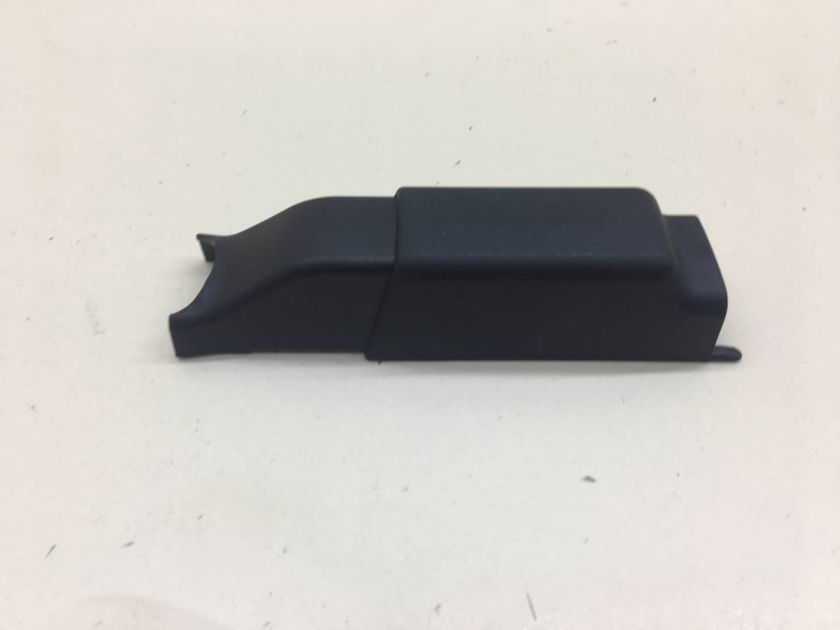 Накладка (кузов внутри) Toyota Rav 4 (XA40) 2013-2019