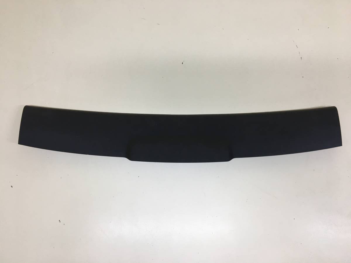 Обшивка крышки багажника BMW 1-series E87/E81 2004-2011