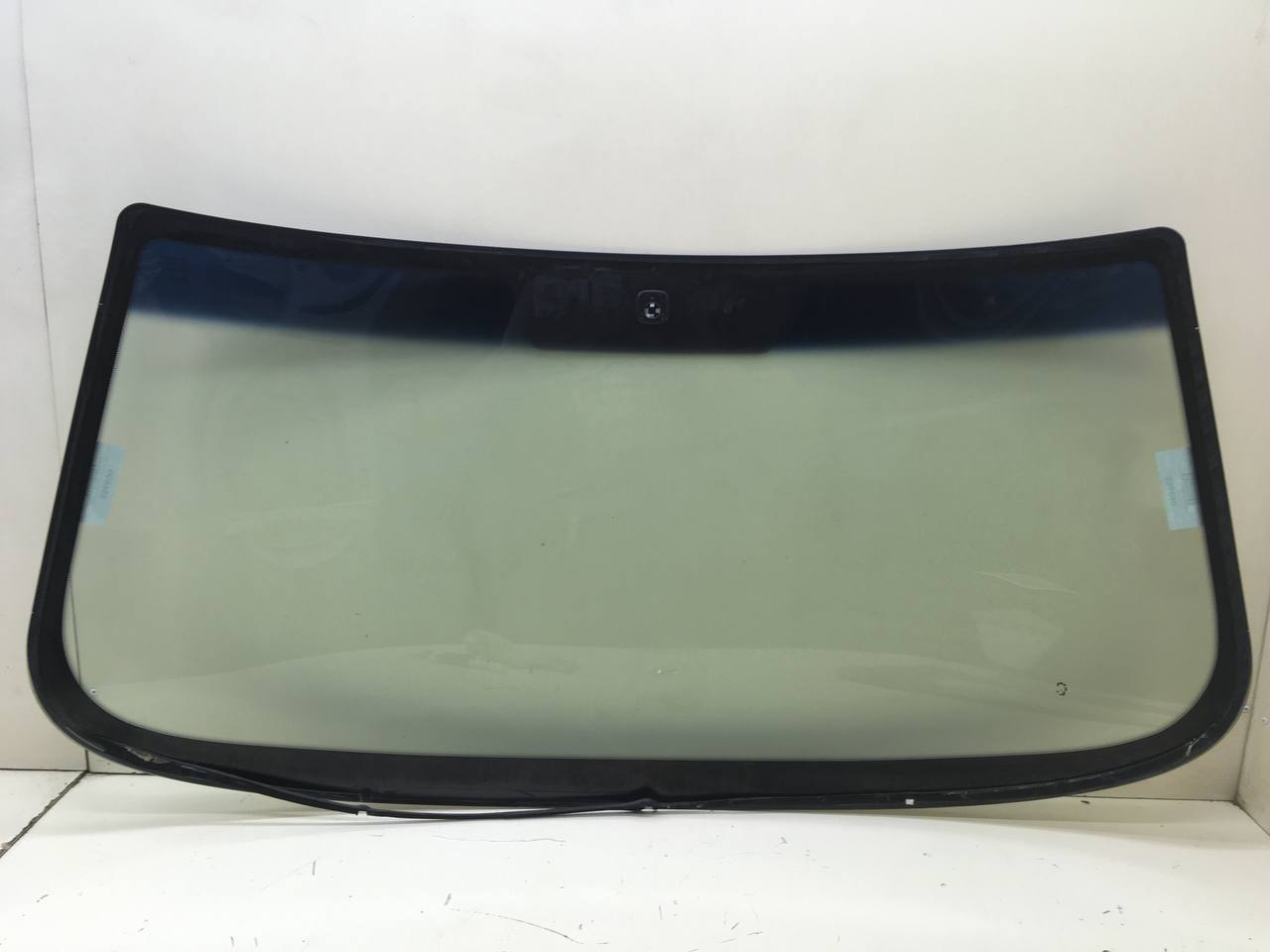 Стекло лобовое (ветровое) Chevrolet Niva 2009-2020 Стекло лобовое (ветровое) Chevrolet Niva 2009-2020