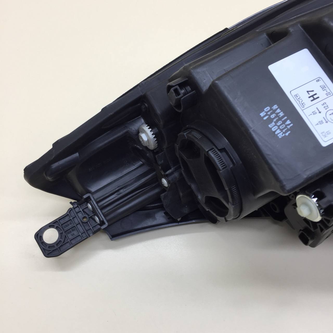 Фара правая Hyundai Tucson (TL) 2015-2021