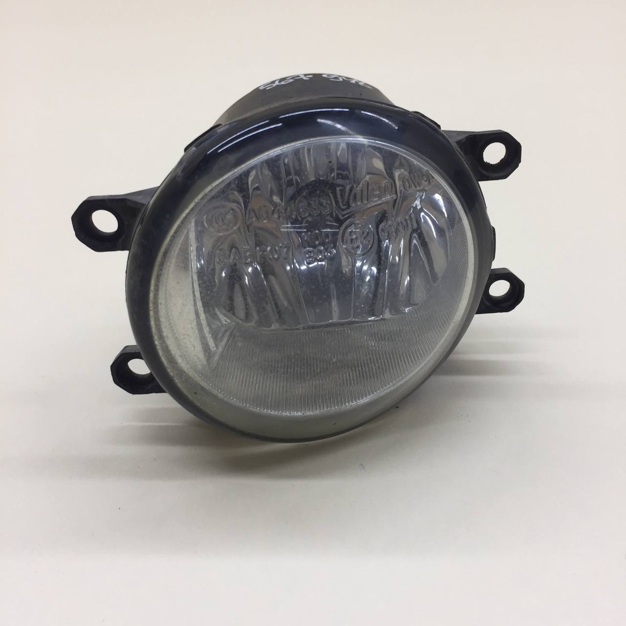 Фара противотуманная левая Toyota Rav 4 (A30) 2006-2013 Фара противотуманная левая Toyota Rav 4 (A30) 2006-2013