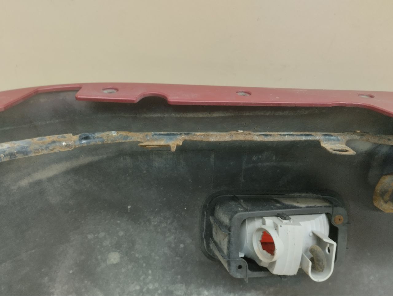 Бампер задний Mitsubishi Lancer 9  (CS/Classic) 2000-2011