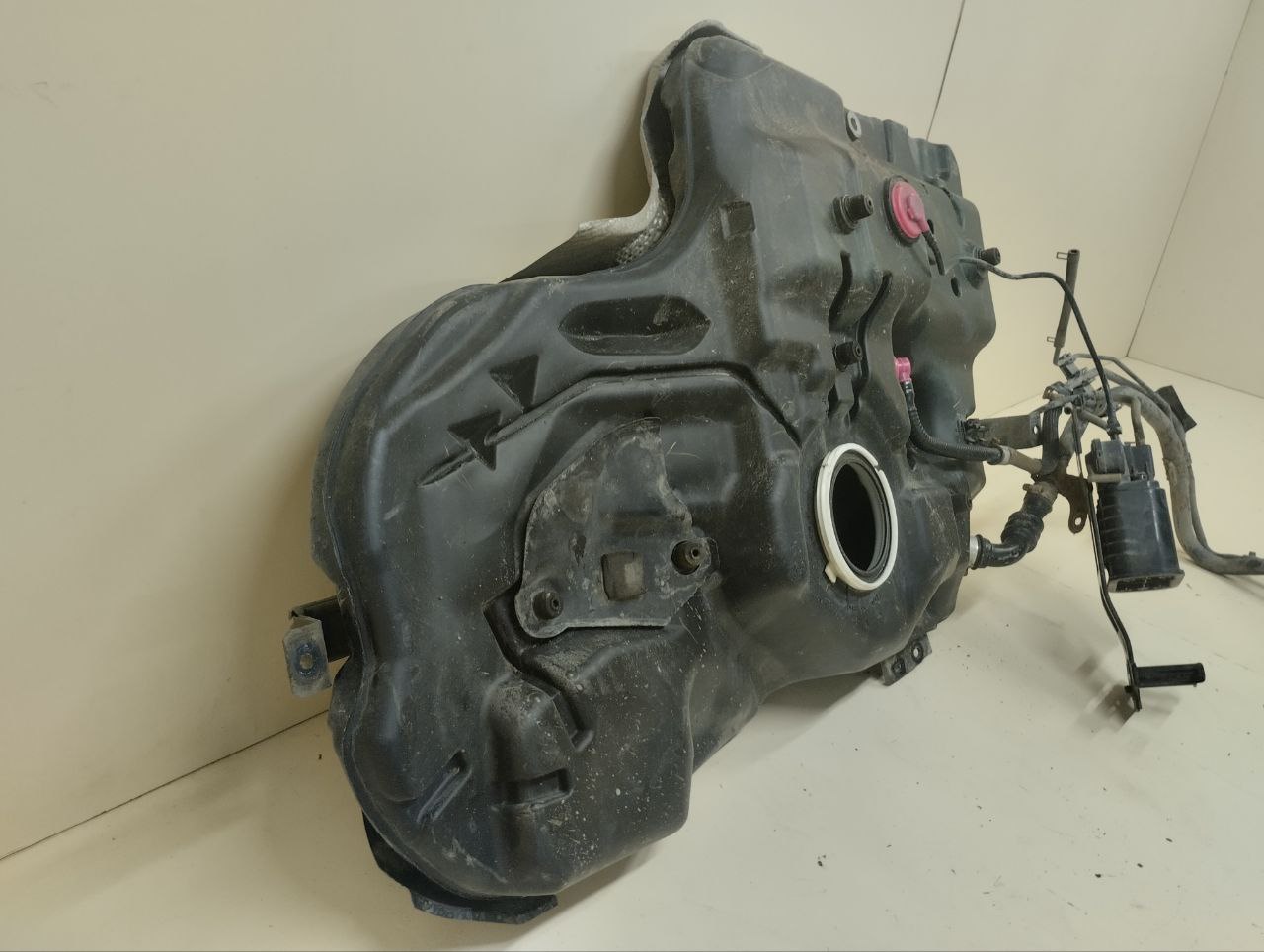 Бак топливный Lexus RX 350 /450h (XL10) 2009-2015 Бак топливный Lexus RX 350 /450h (XL10) 2009-2015