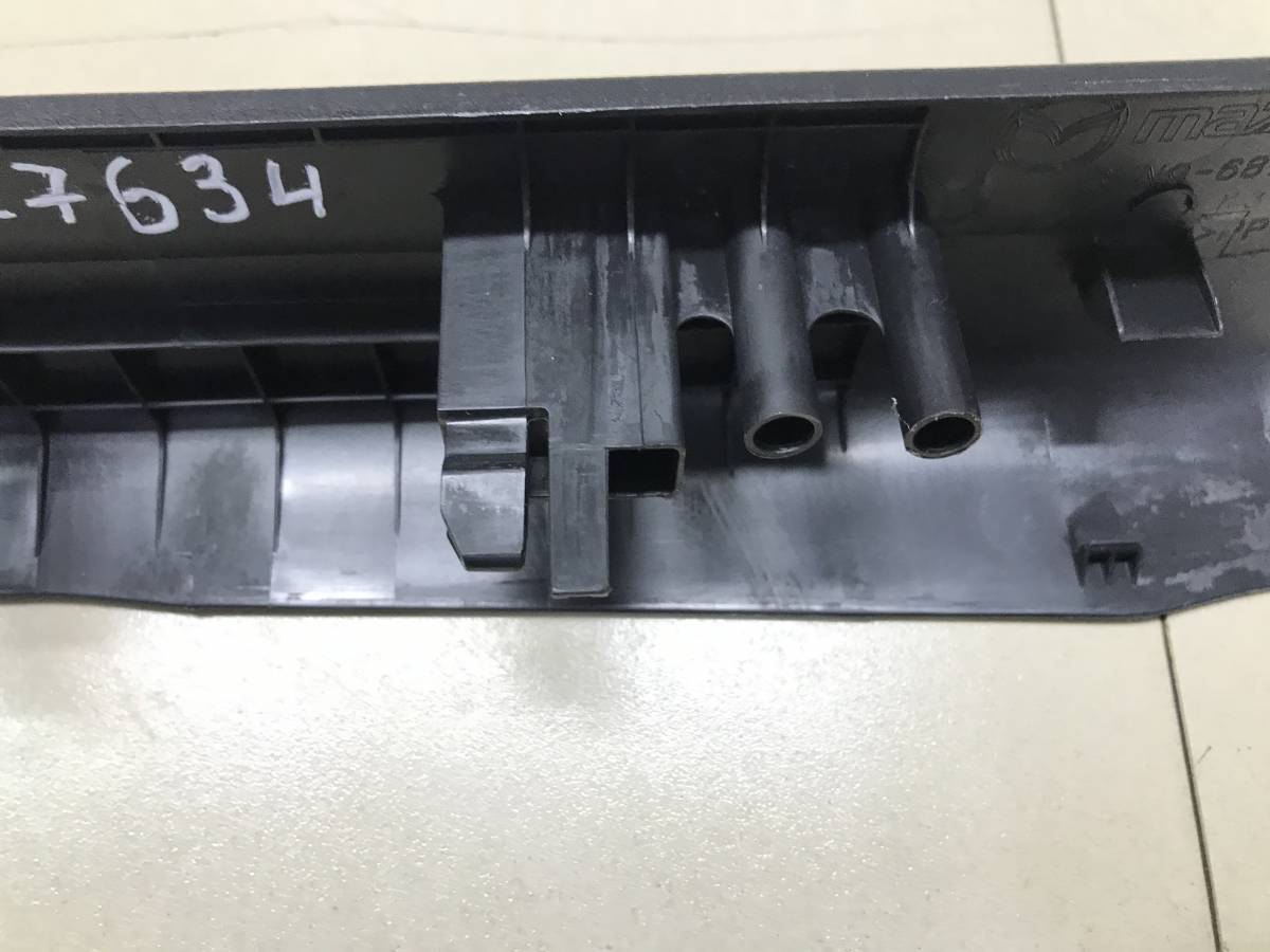 Накладка порога (внутренняя) Mazda Mazda 3 (BM) 2013-2016