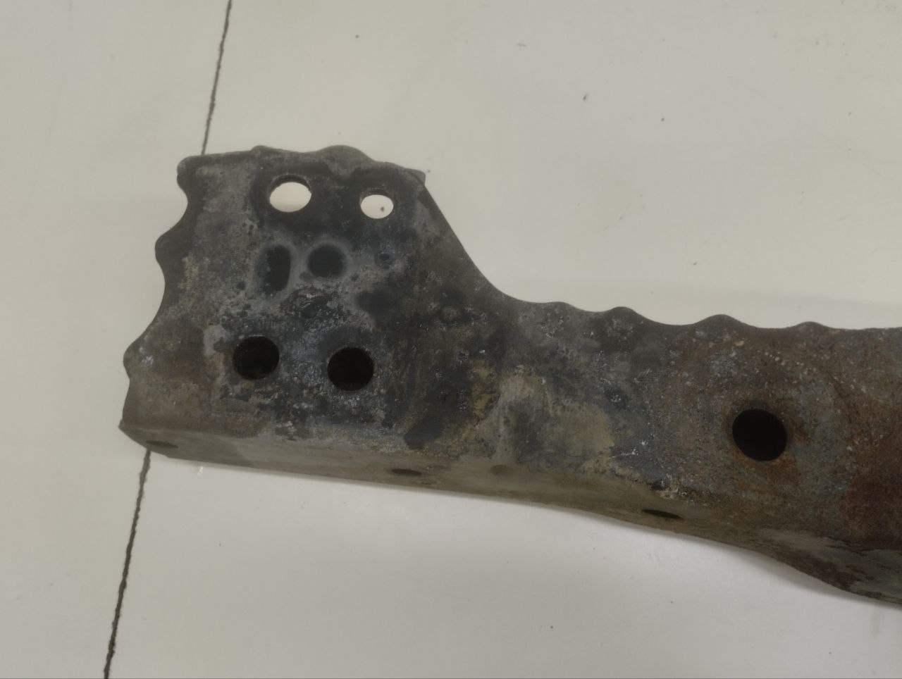 Балка передняя поперечная Toyota Auris (E150) 2006-2012