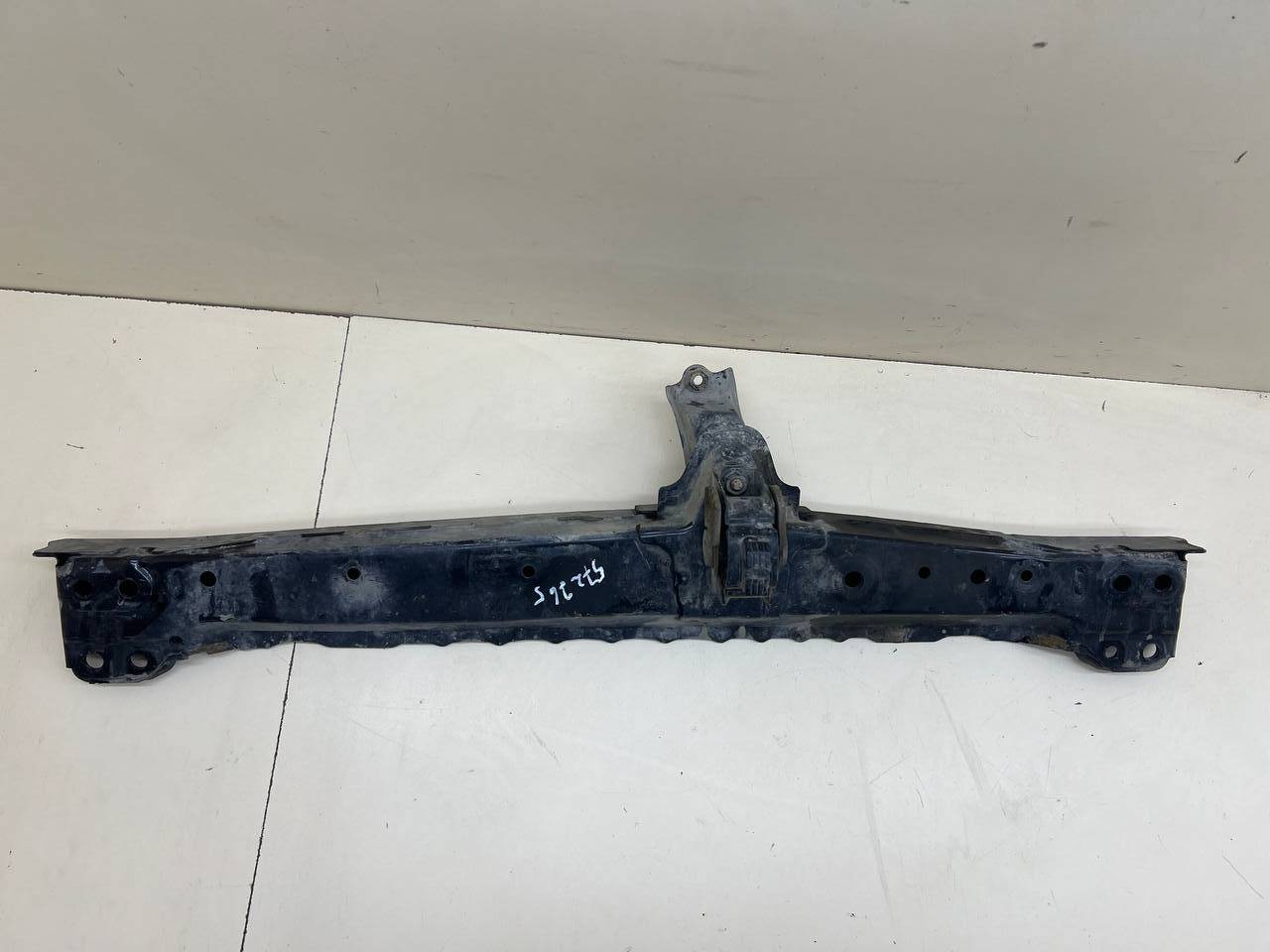 Балка подрадиаторная Toyota Rav 4 (XA40) 2013-2019