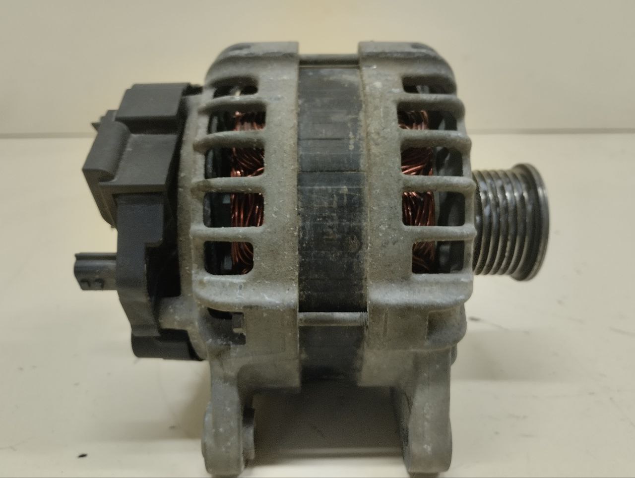 Генератор Renault Duster (HSA, HSM) 2012> Генератор Renault Duster (HSA, HSM) 2012>