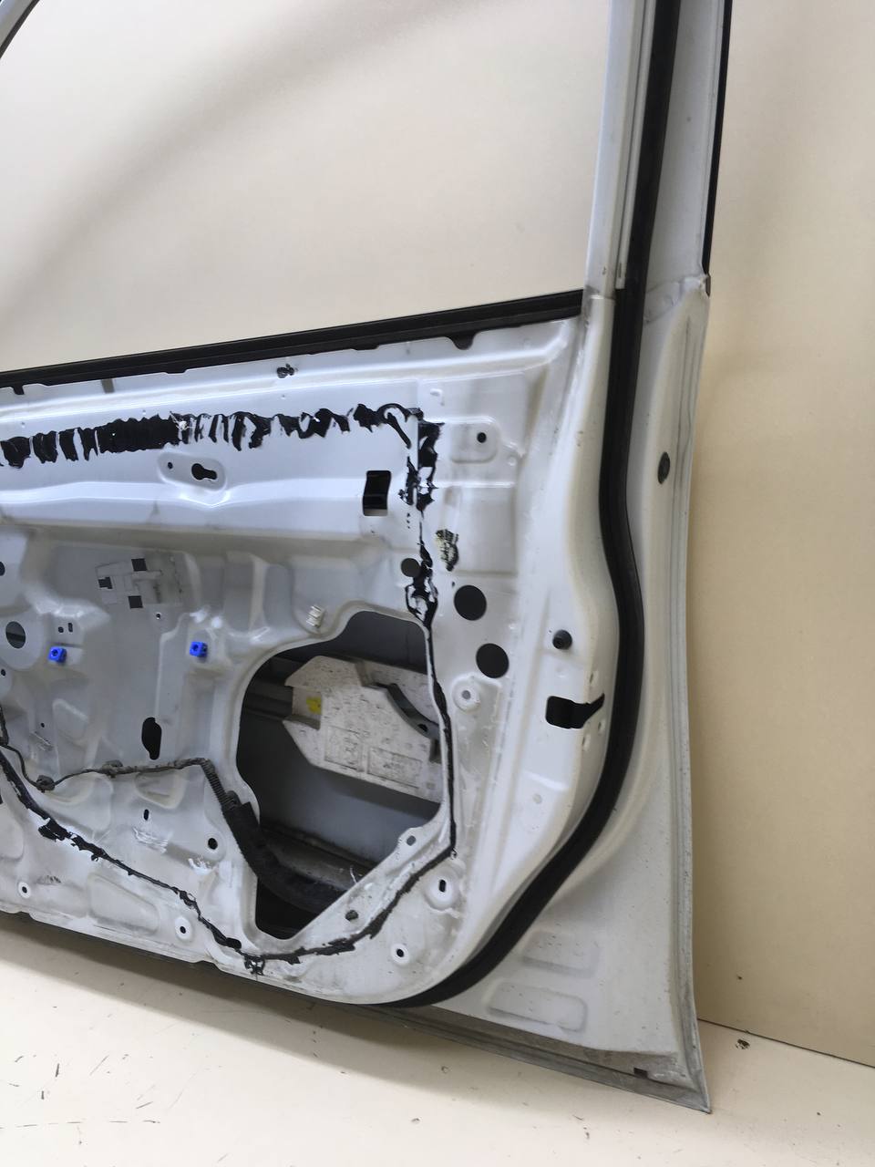 Дверь передняя правая Nissan Almera 3 (G11, G15) 2012> Дверь передняя правая Nissan Almera 3 (G11, G15) 2012>