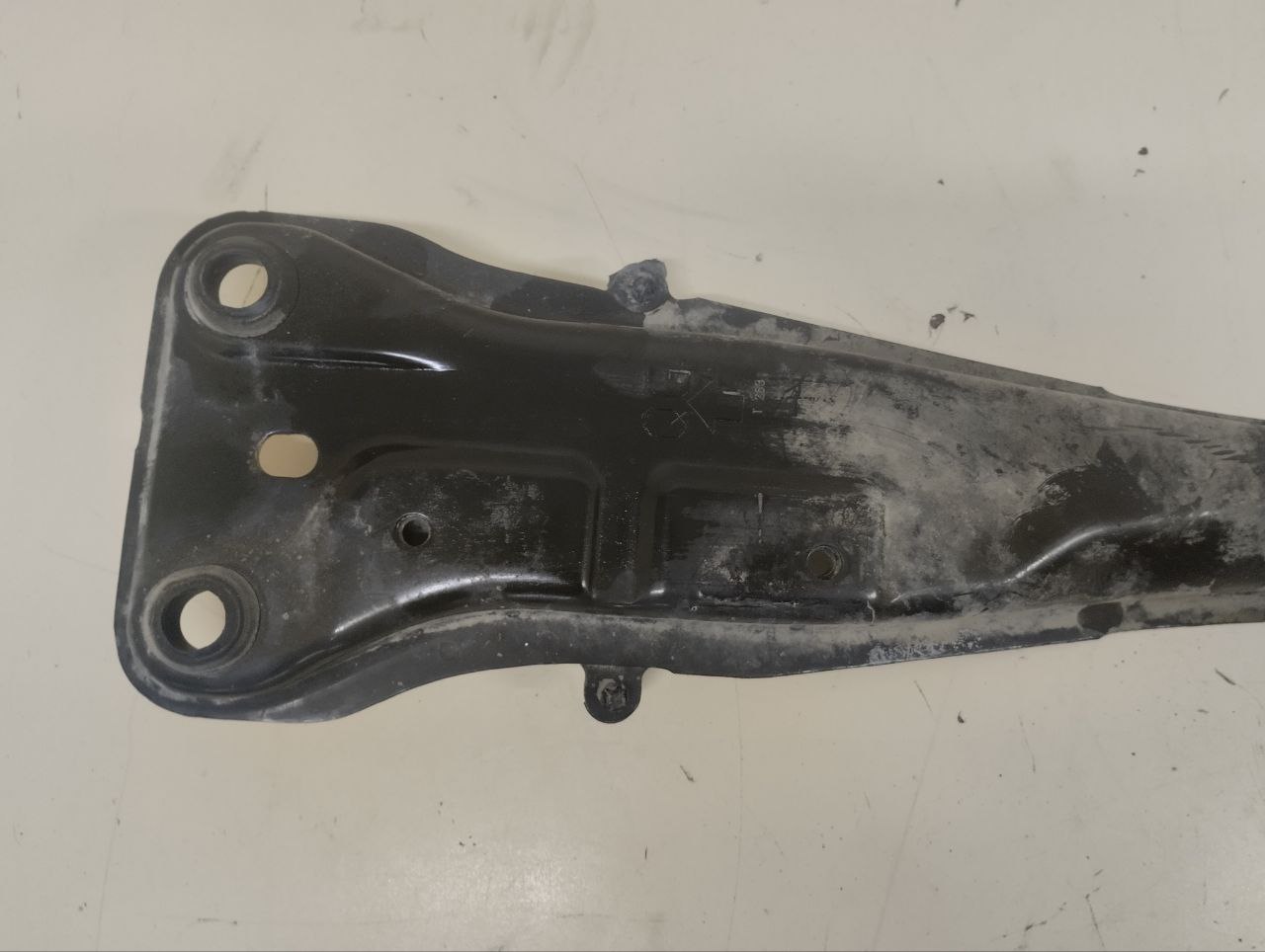 Балка передняя продольная Nissan Almera (N16) 2000-2006 Балка передняя продольная Nissan Almera (N16) 2000-2006