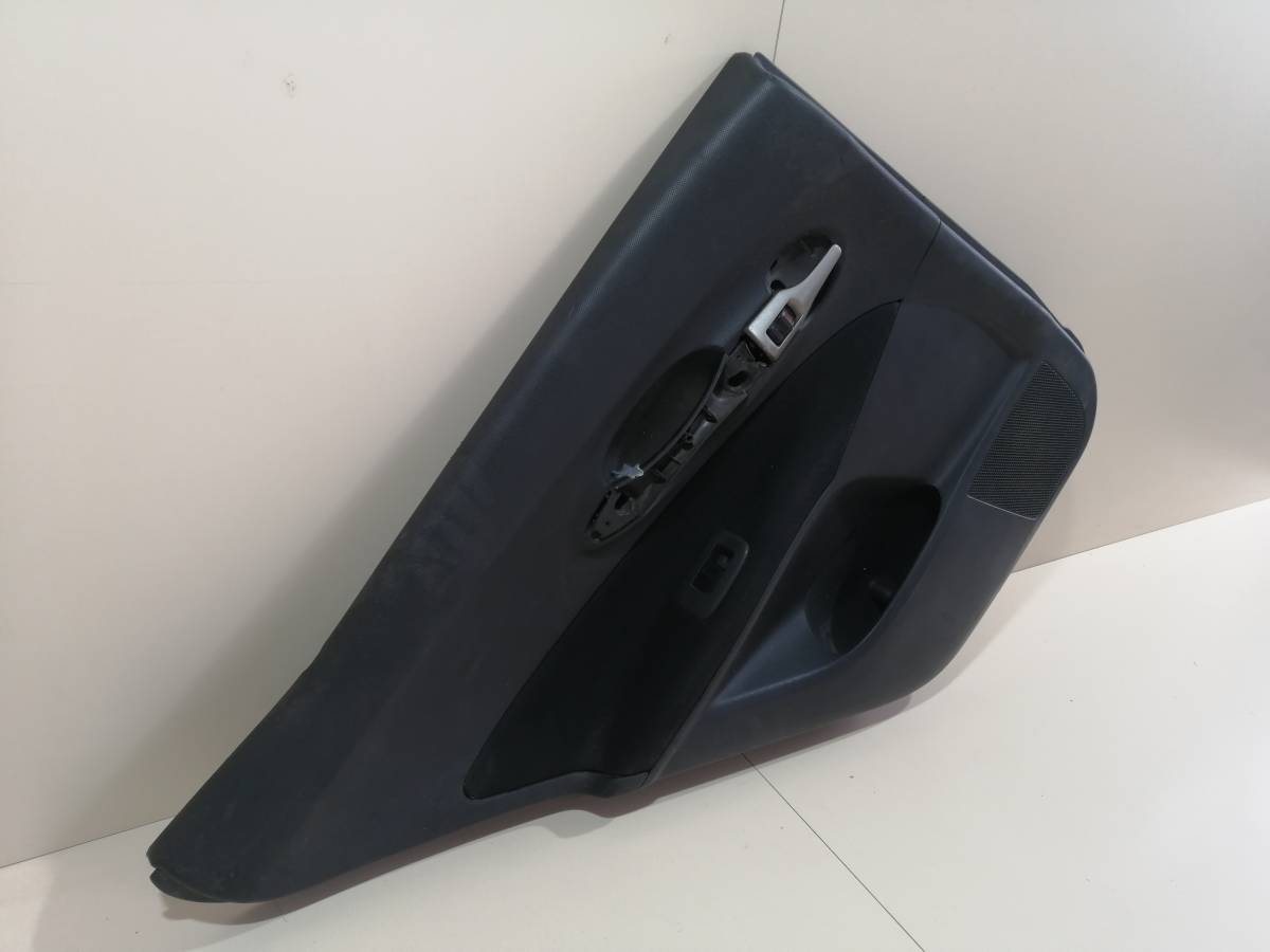 Обшивка двери задней левой Toyota Auris (E150) 2006-2012