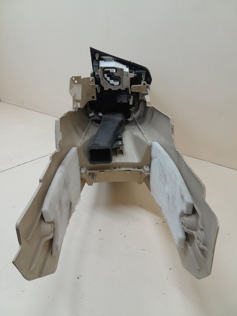 Консоль центральная Lexus RX 350 /450h (XL10) 2009-2015 Консоль центральная Lexus RX 350 /450h (XL10) 2009-2015