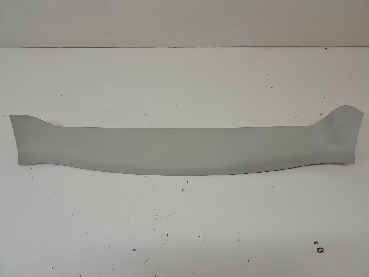 Обшивка двери багажника Lexus RX 350 /450h (XL10) 2009-2015 Обшивка двери багажника Lexus RX 350 /450h (XL10) 2009-2015