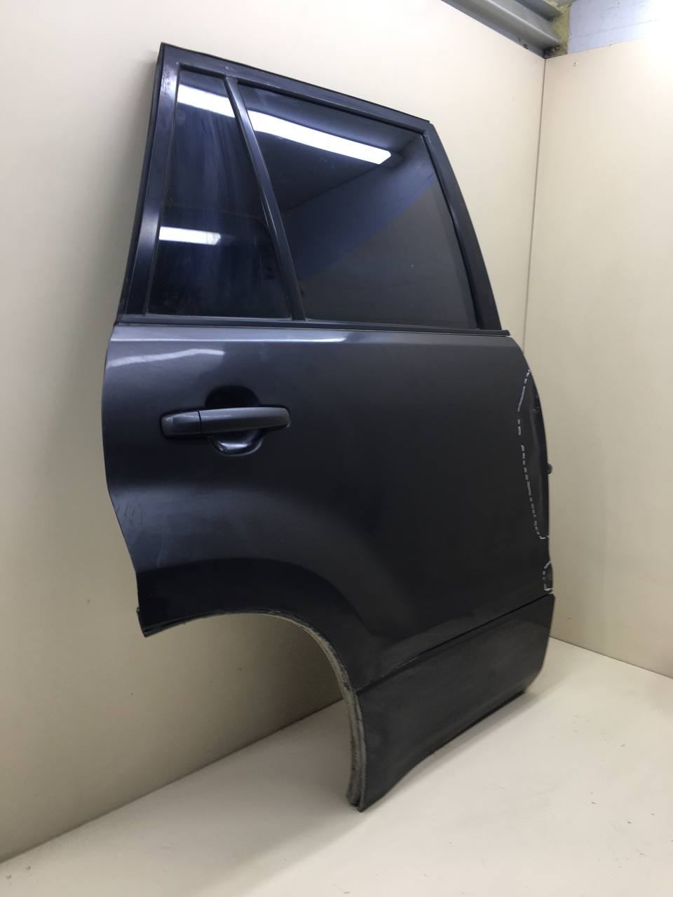Дверь задняя правая Suzuki Grand Vitara 2005-2015 Дверь задняя правая Suzuki Grand Vitara 2005-2015