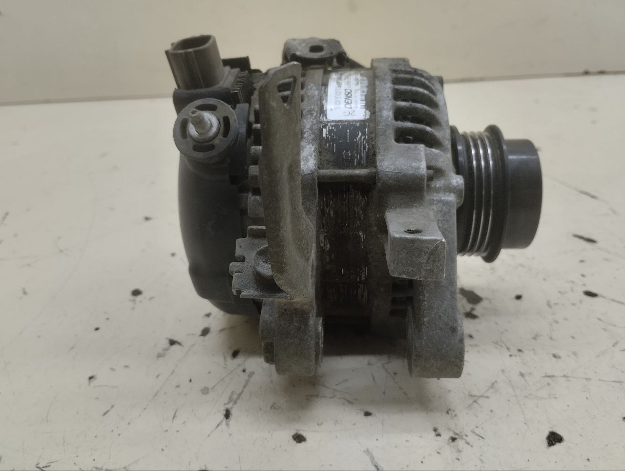 Генератор Toyota Corolla E180 2013-2019 Генератор Toyota Corolla E180 2013-2019
