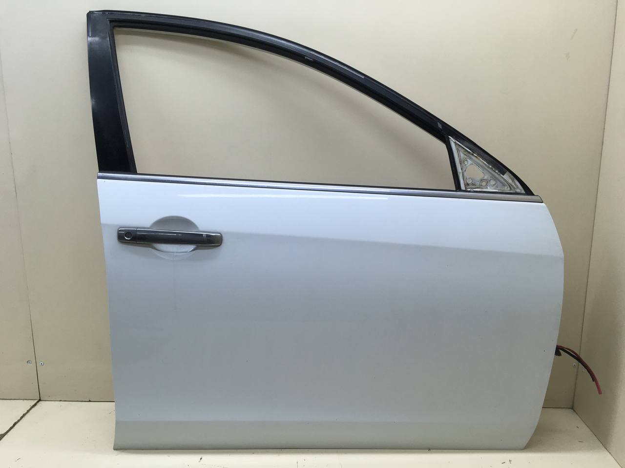 Дверь передняя правая Nissan Almera 3 (G11, G15) 2012> Дверь передняя правая Nissan Almera 3 (G11, G15) 2012>