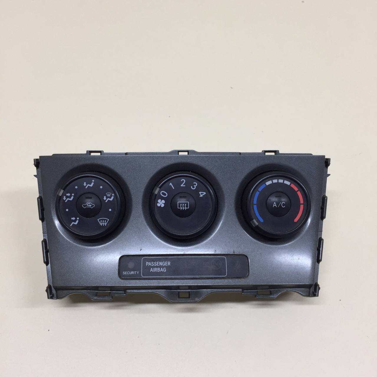 Блок управления отопителем Toyota Auris (E150) 2006-2012