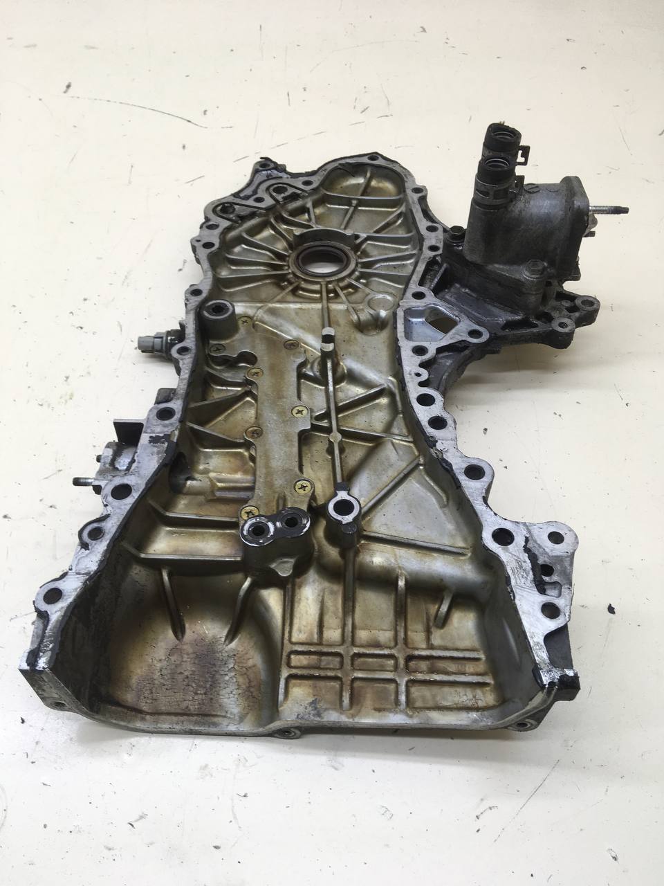 Крышка двигателя передняя Toyota Rav 4 (A30) 2006-2013 Крышка двигателя передняя Toyota Rav 4 (A30) 2006-2013