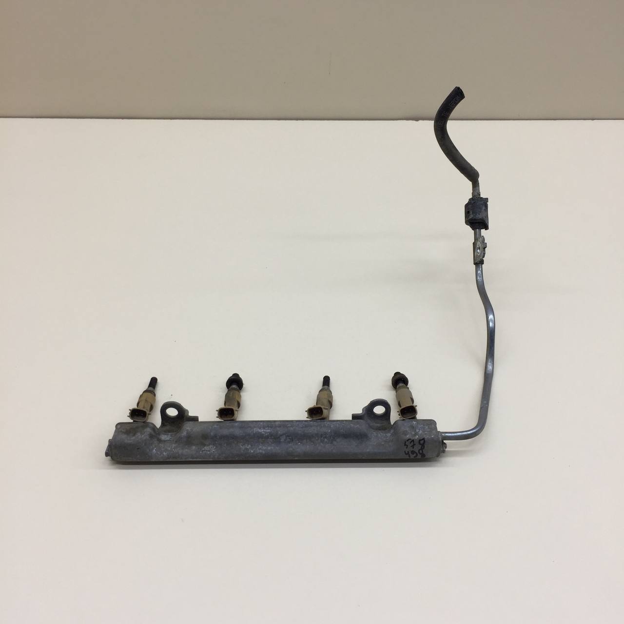 Рейка топливная (рампа) Toyota Corolla E180 2013-2019 Рейка топливная (рампа) Toyota Corolla E180 2013-2019