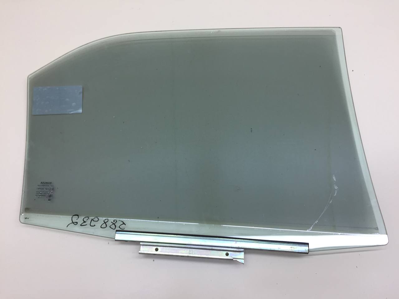 Стекло двери задней левой Toyota Camry (V50) 2011-2017