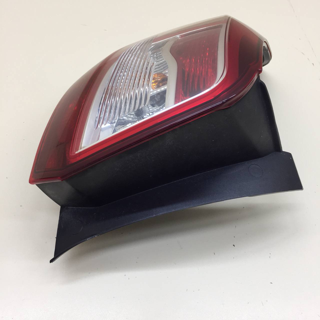 Фонарь задний левый Renault Sandero Stepway (5S) 2014-2022 Фонарь задний левый Renault Sandero Stepway (5S) 2014-2022