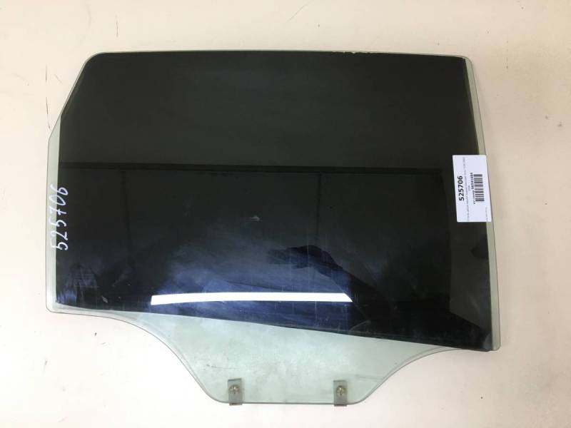 Стекло двери задней правой Chevrolet Aveo T200 2003-2008