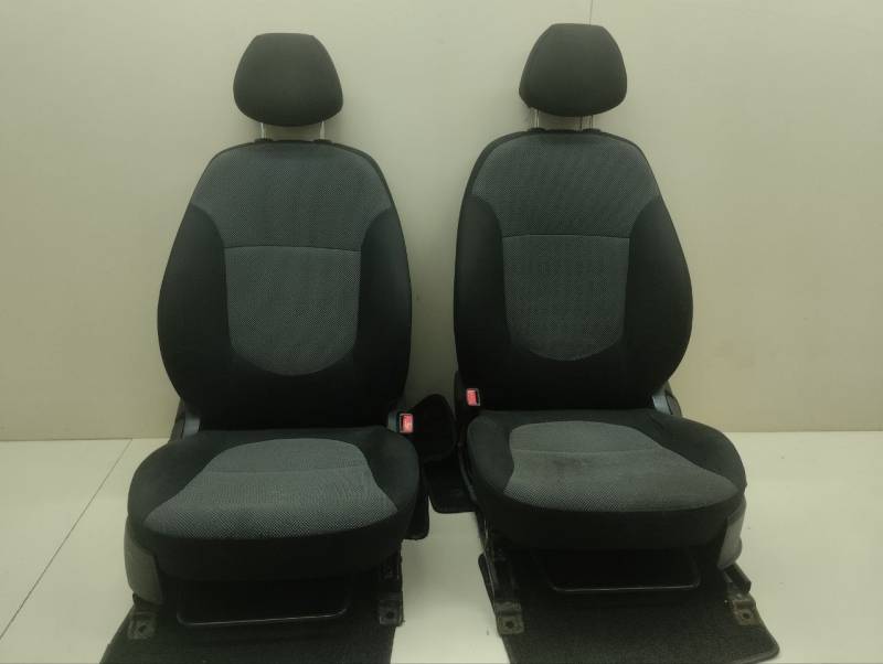 Сиденье (комплект) Hyundai Solaris (RB) 2010-2017 Сиденье (комплект) Hyundai Solaris (RB) 2010-2017