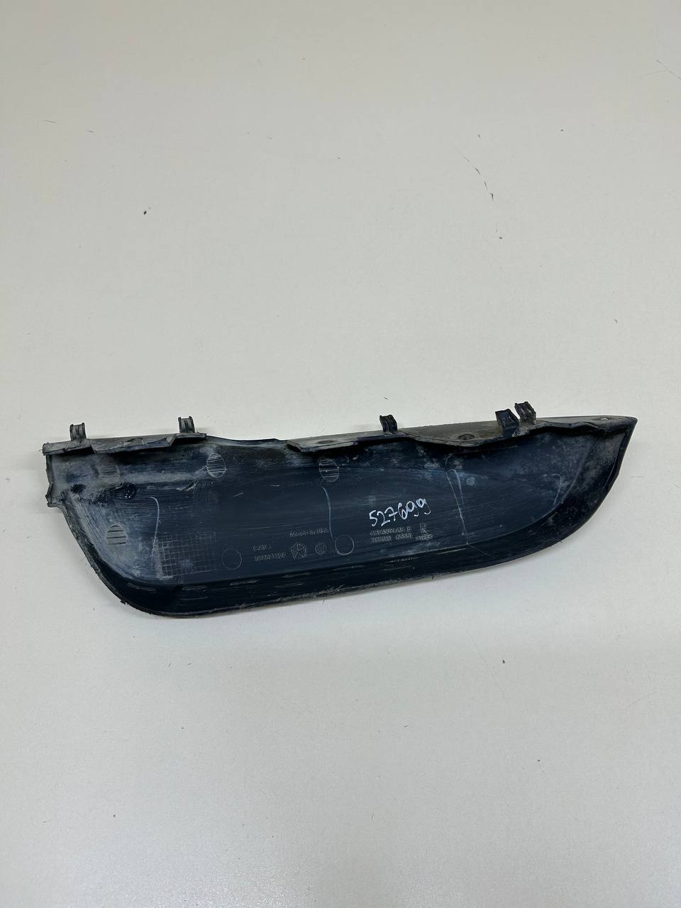 Спойлер переднего бампера правый Jeep Grand Cherokee (WK2) 2010>