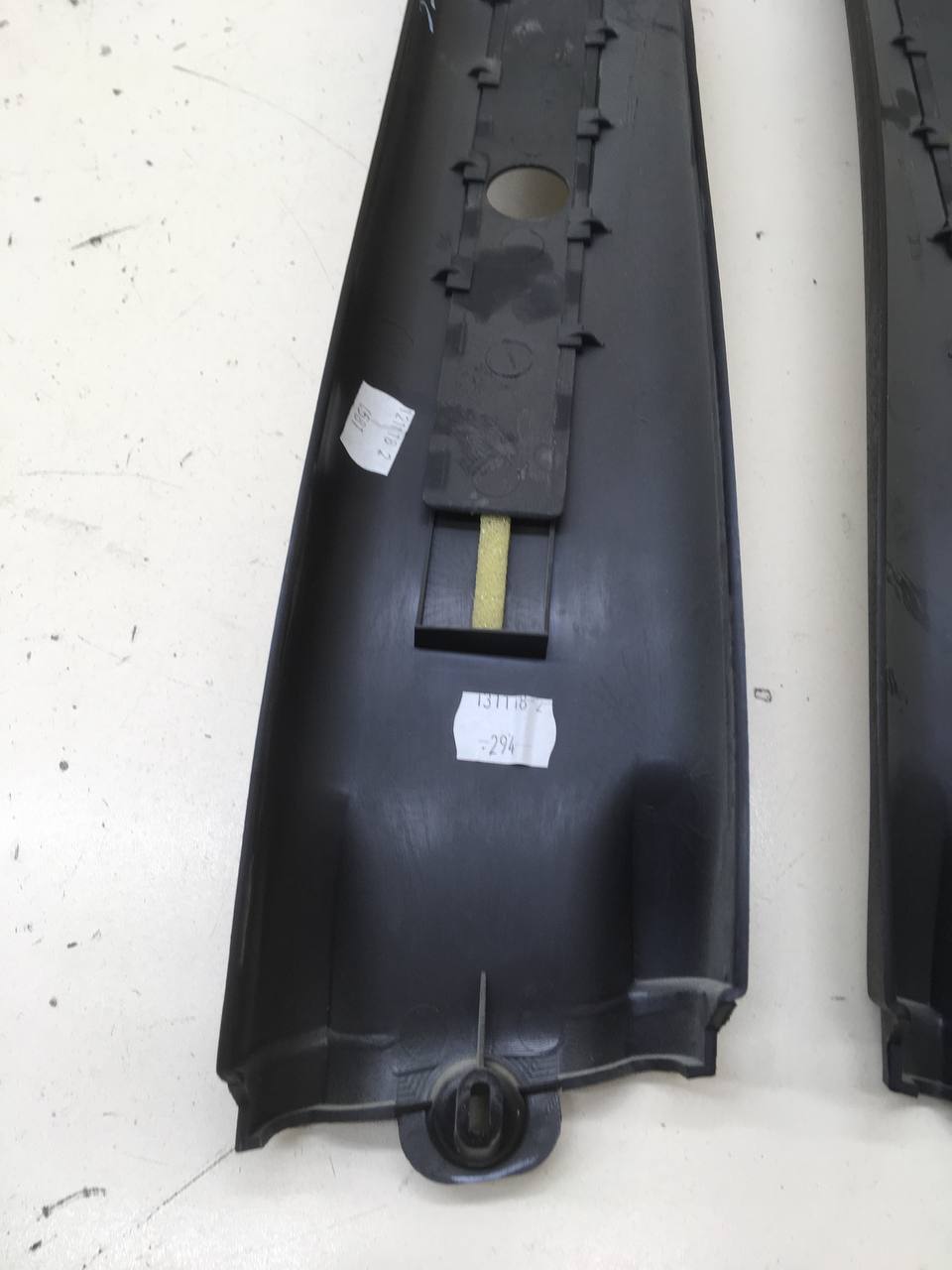 Обшивка стойки Chevrolet Niva 2009-2020 Обшивка стойки Chevrolet Niva 2009-2020